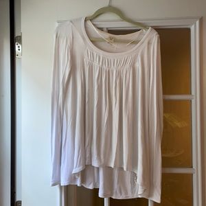 We the free white tunic